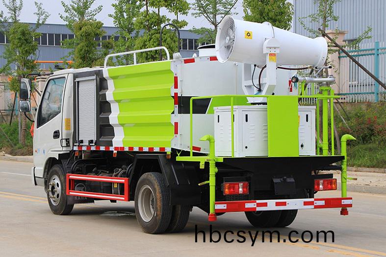 凱(kai)馬(ma)藍牌5噸多(duo)功能抑(yi)塵(chen)車(che)