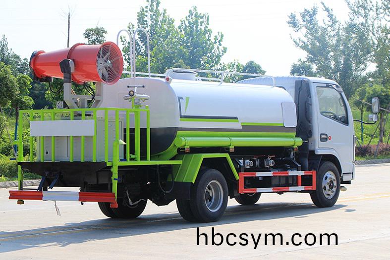 東(dong)風(feng)小多利卡5噸噴(pen)霧灑水車