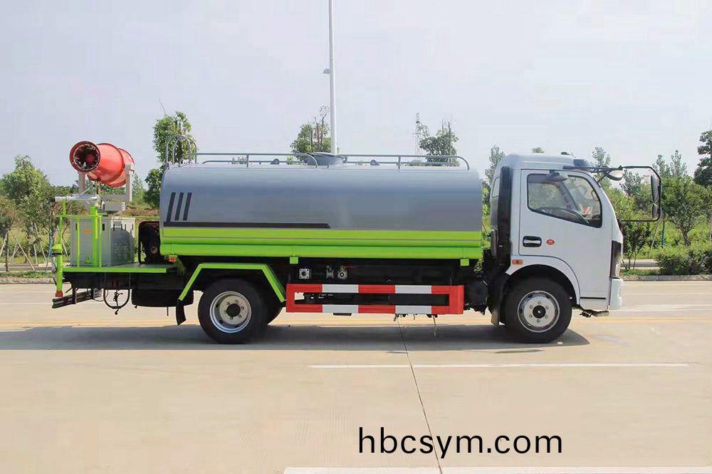 國六8方東(dong)風(feng)D7 霧礮(pao)車30米