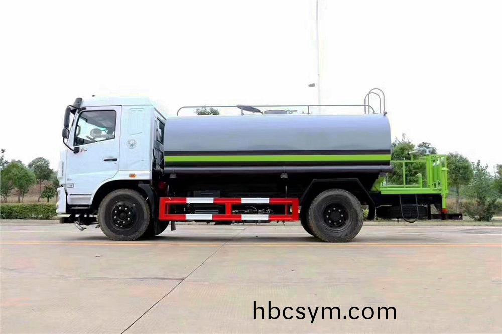 國六(liu)12立方(fang)東(dong)風(feng)華神(shen)F5 灑(sa)水(shui)車