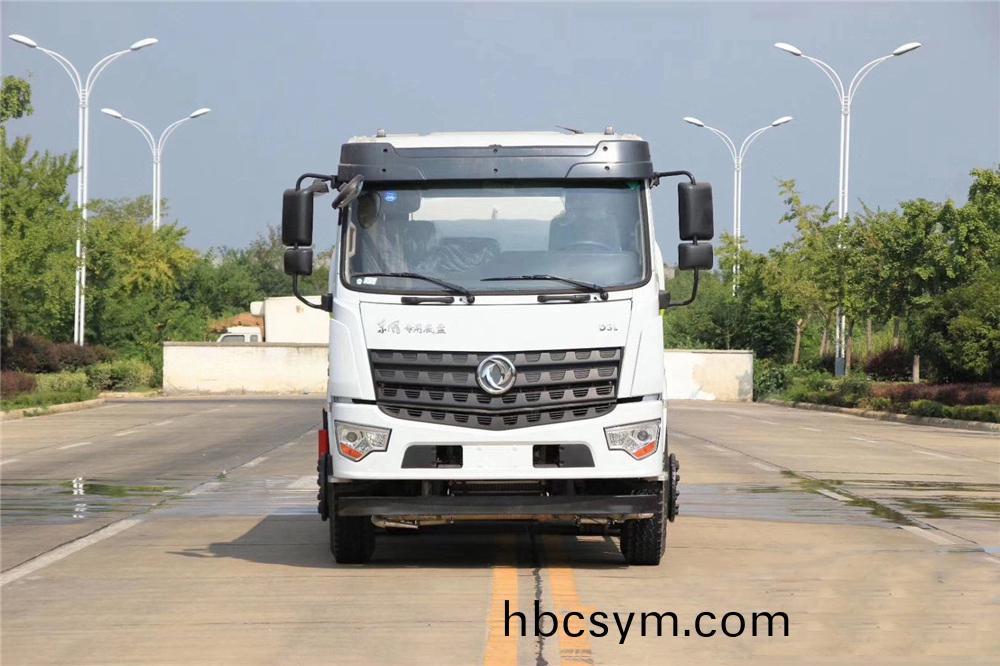 國六20立方東(dong)風(feng)專底后(hou)雙(shuang)橋 灑水車