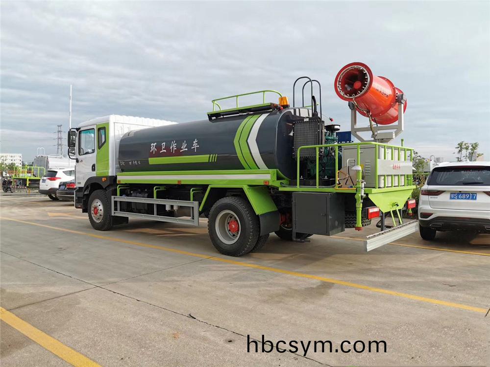 國六(liu)12-15方(fang)東(dong)風D9 霧(wu)礮車(che)30-50米(mi)