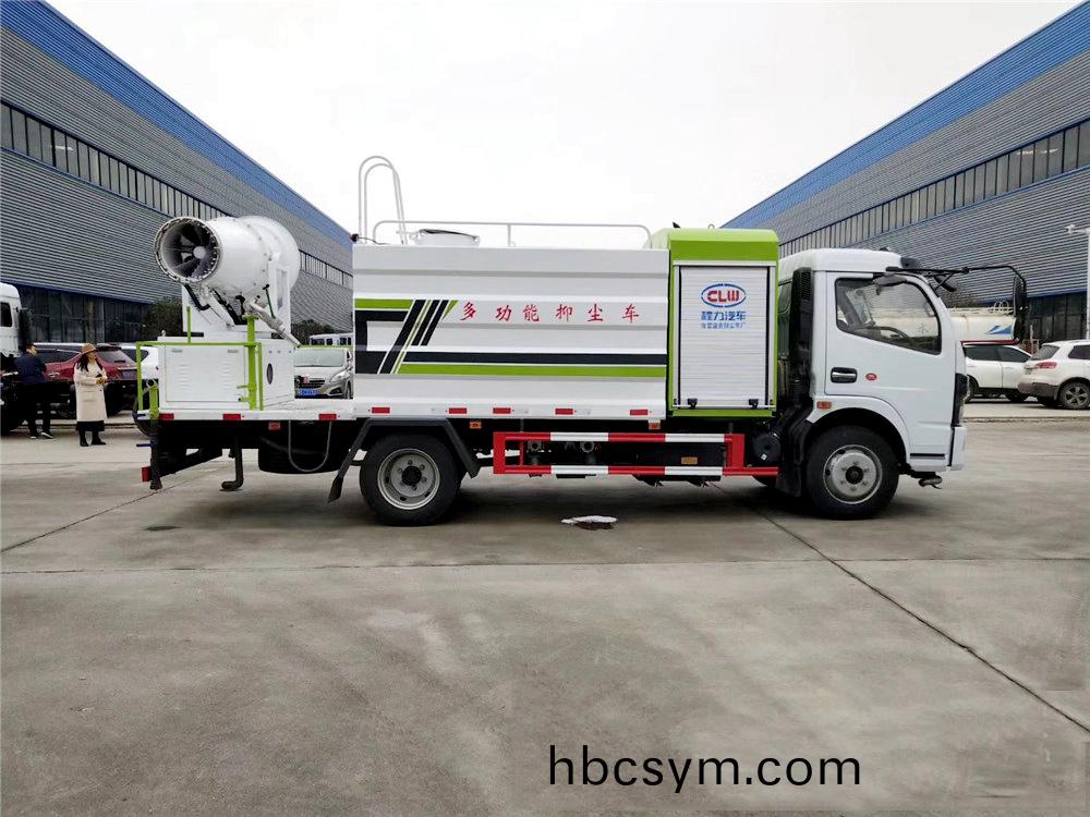 國六(liu)8方東(dong)風(feng)D7 抑塵車30-50米