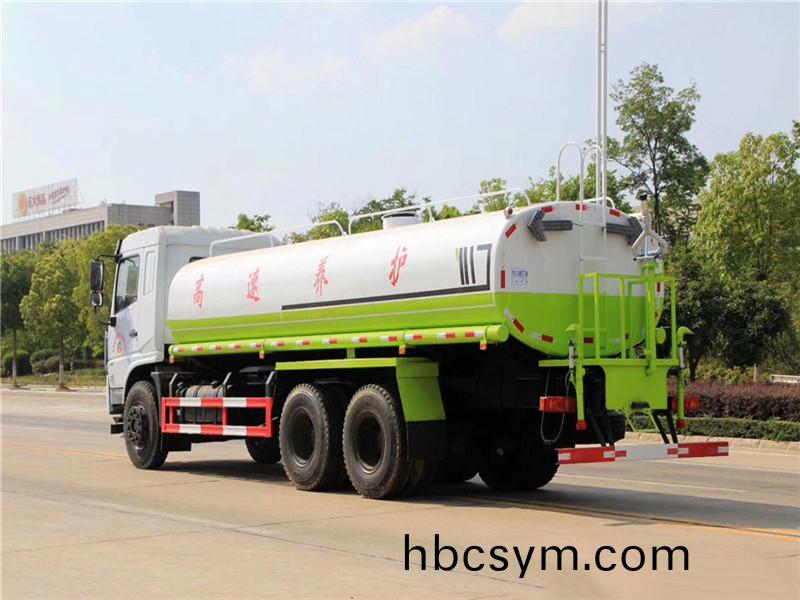 國六(liu)20方東風(feng)灑(sa)水車(che)