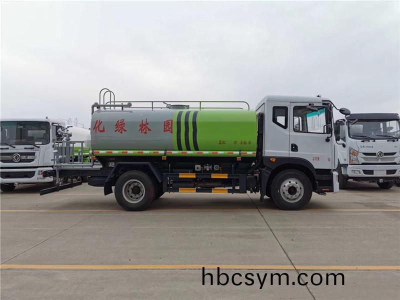 國六14方東(dong)風(feng)D9灑水(shui)車(che)