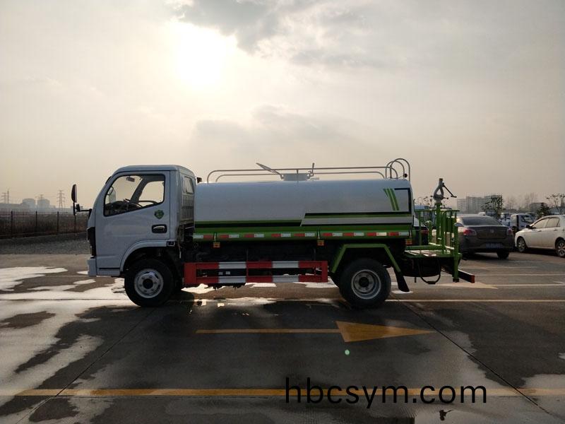 【國六】5方(fang)東風(feng)福(fu)瑞卡(ka)灑水(shui)車