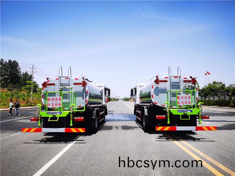 東風D9新(xin)欵10-12噸(dun)灑水車--國(guo)六(liu)係列