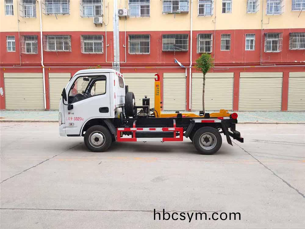 國六3方(fang) 藍牌(pai)躍(yue)進 勾臂(bi)垃圾車