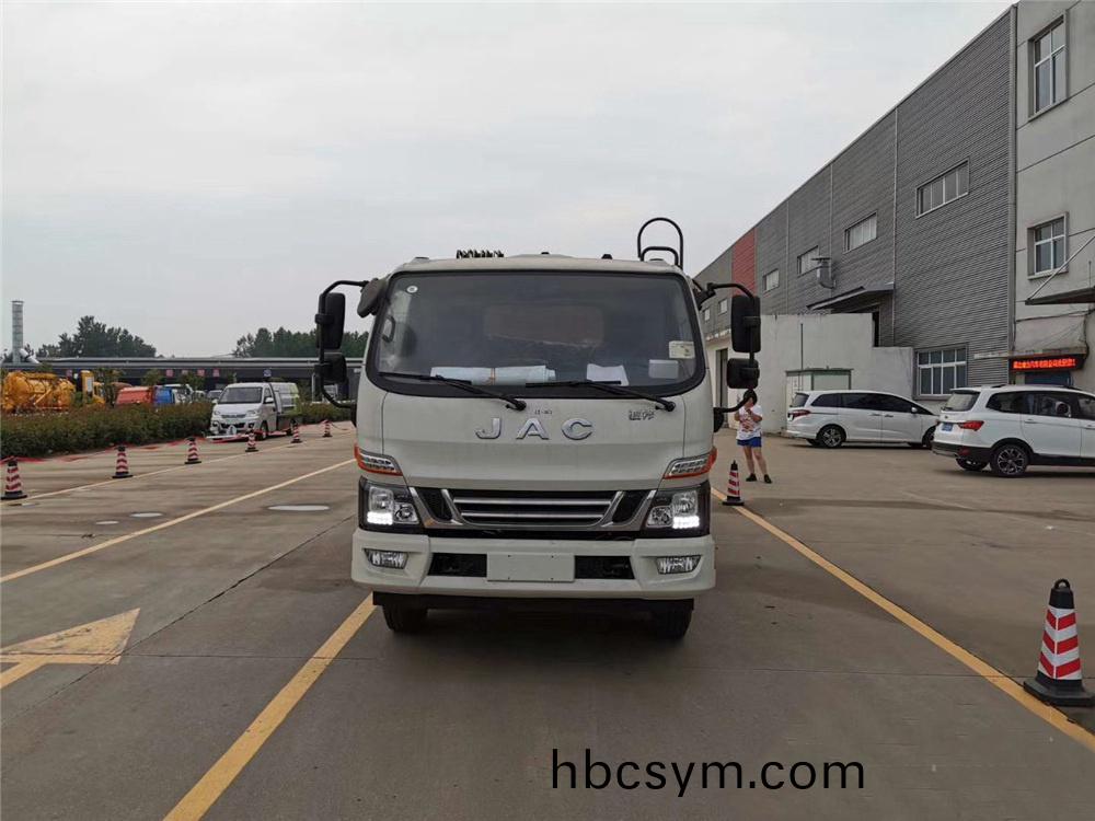 國六8立方江(jiang)淮(huai)V7 壓(ya)縮(suo)垃(la)圾(ji)車