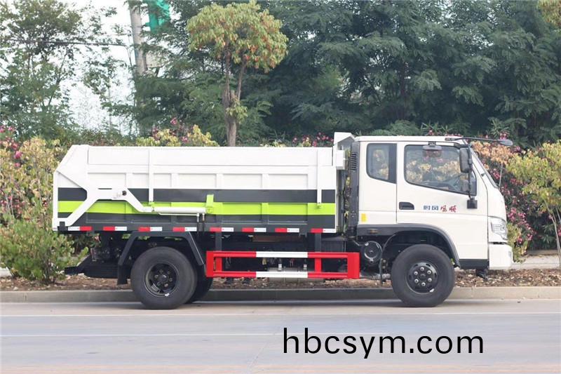 時(shi)風(feng) 8方(fang)對接(jie)垃(la)圾車國六(liu)