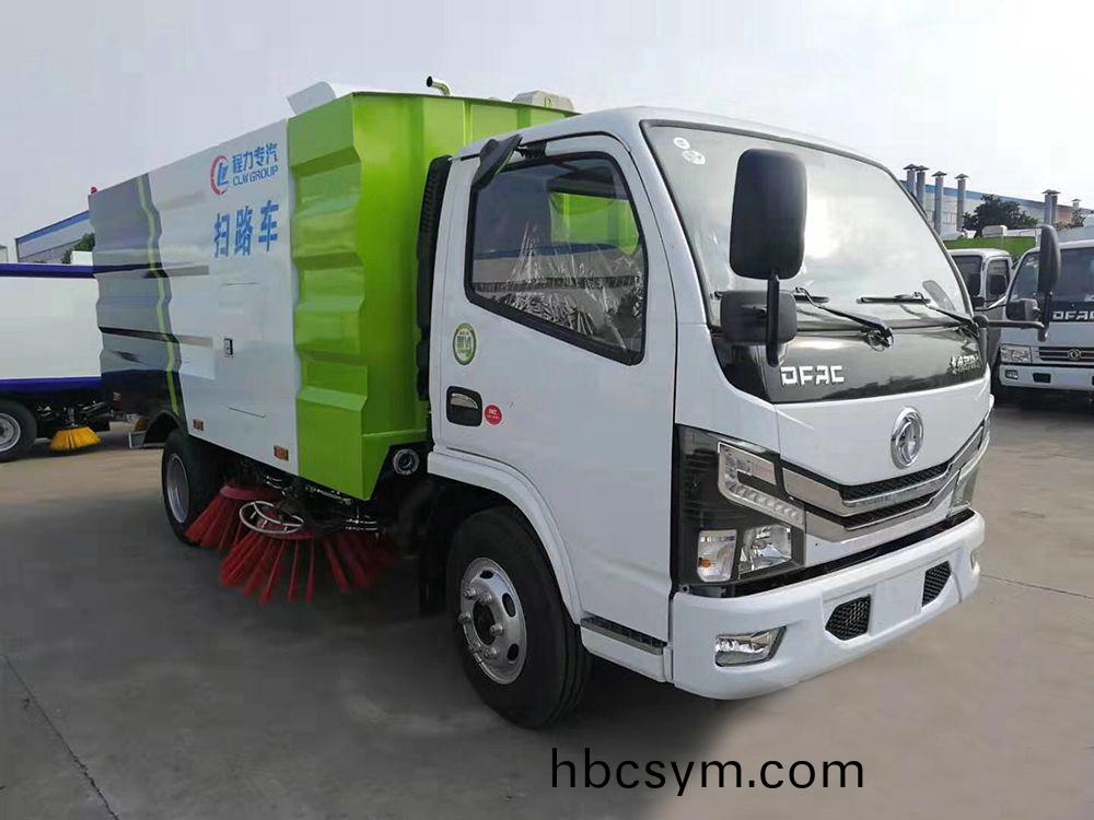 國六1.5方水(shui) 4方塵(chen)東風(feng)D6 掃(sao)路(lu)車(che)