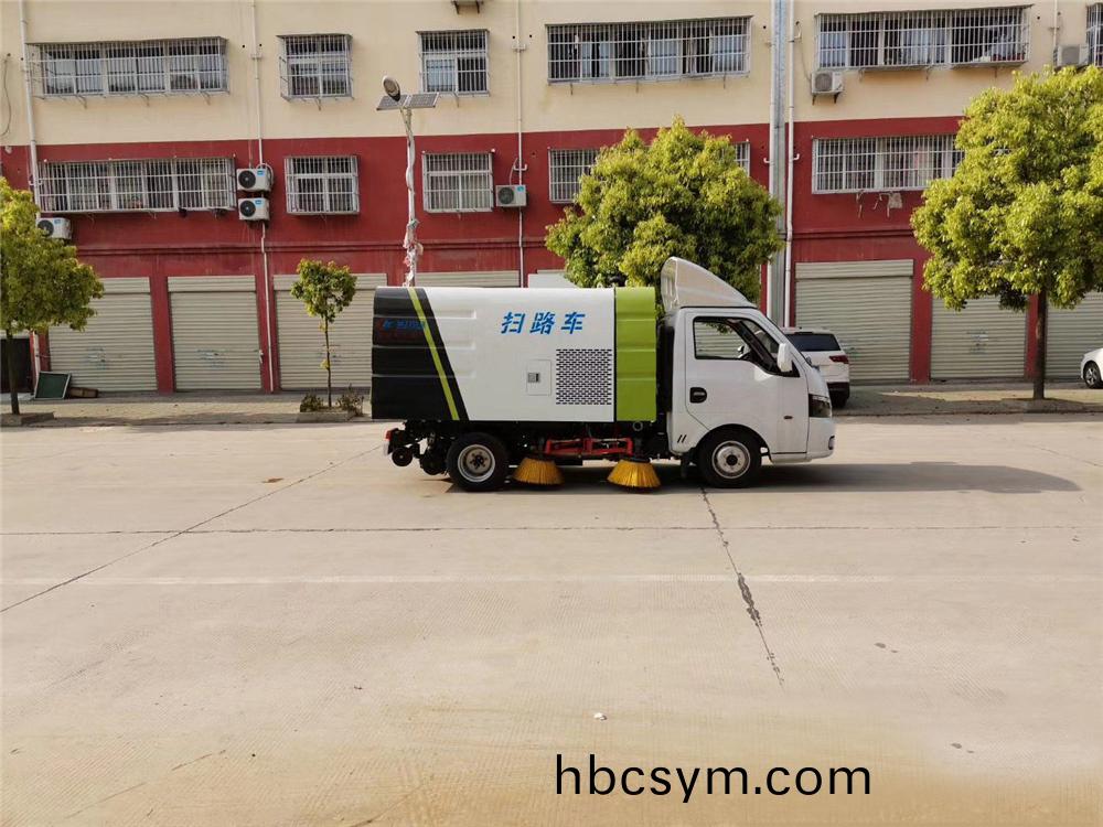 國六(liu)0.5方水 1.5方塵(chen)東風(feng)途逸(yi) 掃(sao)路車(che)