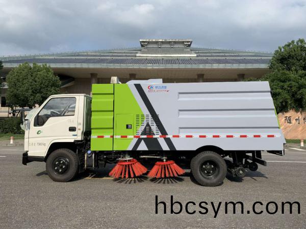 國六(liu)江鈴(ling)凱銳掃(sao)路車