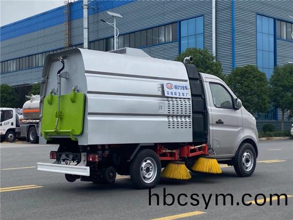 國六(liu)長(zhang)安2方(fang)掃(sao)路車