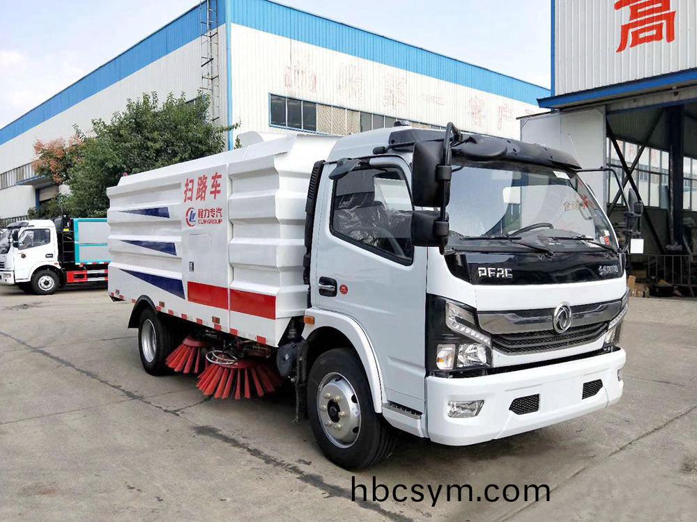 國六(liu)2.5方(fang)水 5方塵東風D7 掃(sao)路(lu)車