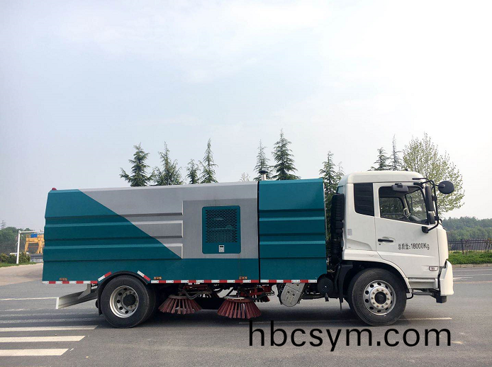 東風(feng)天錦3950掃路(lu)車(che)國VI