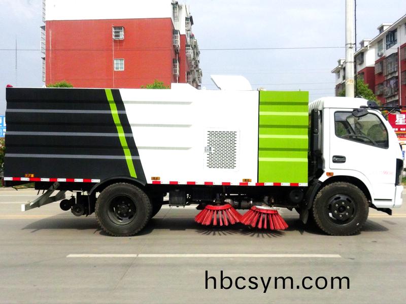 東風大多利卡(ka)掃路(lu)車(che)國(guo)VI