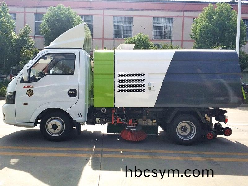 東(dong)風途逸掃路車(che)國VI藍(lan)牌柴油(you)機(ji)