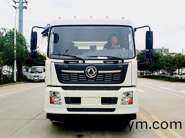 東風天錦洗(xi)掃(sao)車國(guo)六