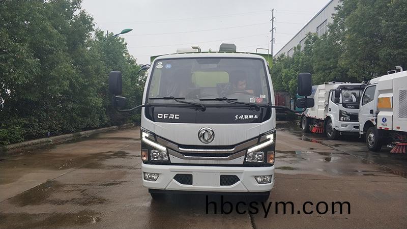 東(dong)風(feng)小多利(li)卡(ka)吸塵(chen)車國(guo)VI