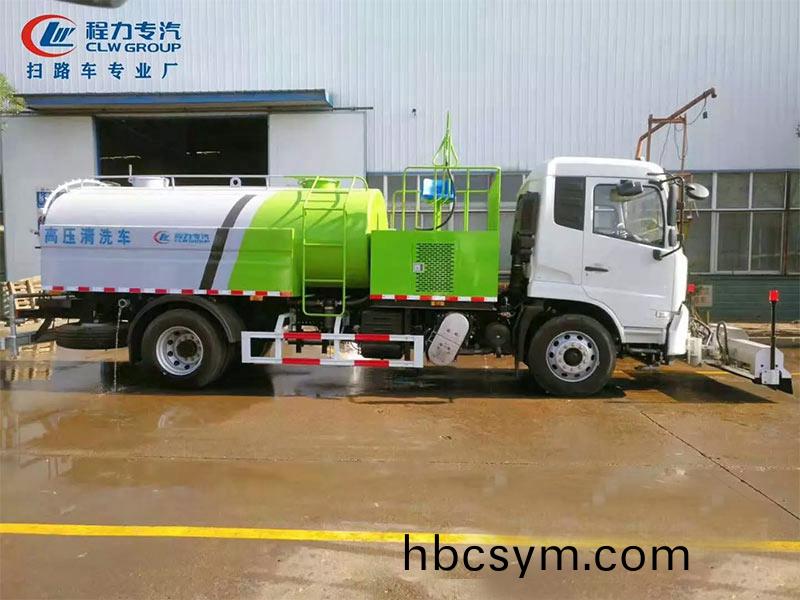 國六(liu)東風(feng)天(tian)錦路麵高壓清洗車(che)