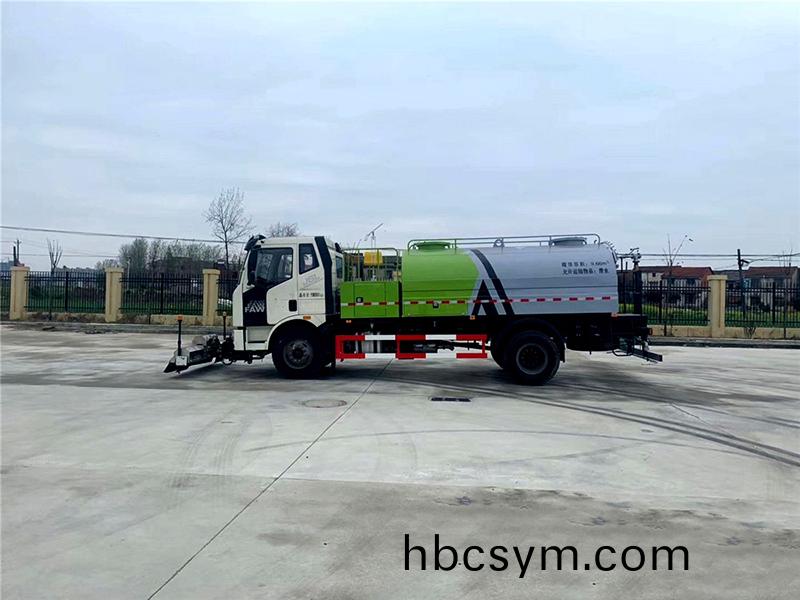 國(guo)六(liu)8立(li)方解放J6 路(lu)麵(mian)清(qing)洗車(che)