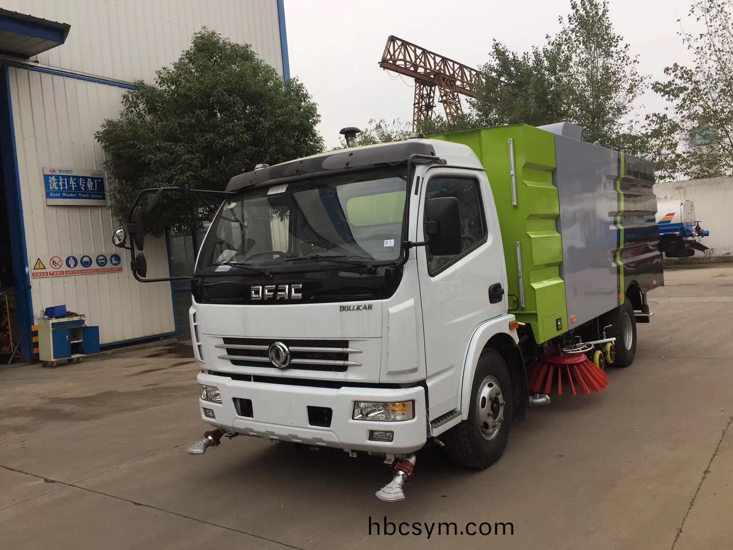 東(dong)風大(da)多利卡(ka)洗掃車(che)4方塵(chen)箱(xiang).5方(fang)水(shui)箱