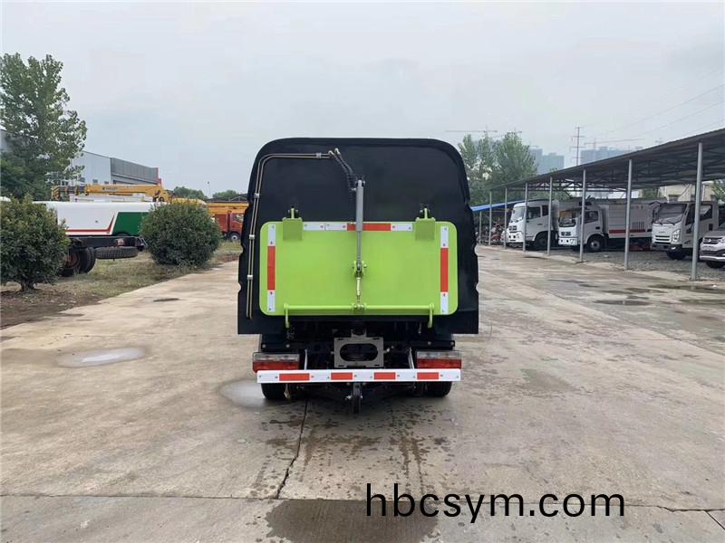 國六2.5方(fang)塵箱(xiang) 0.5方水箱 藍牌東(dong)風掃路車(che)