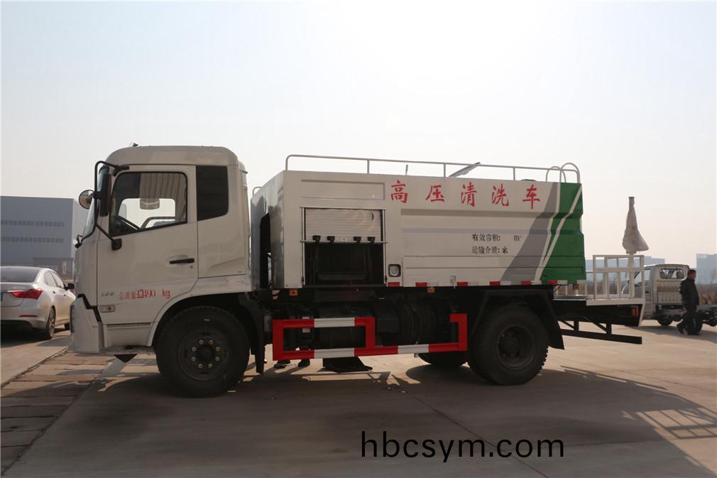 國(guo)六(liu)東(dong)風(feng)天錦(jin)清洗(xi)吸(xi)汚(wu)車