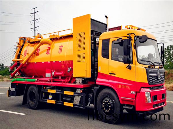 天(tian)錦(jin)副髮抽淤泥河(he)道清(qing)理(li)車(che)