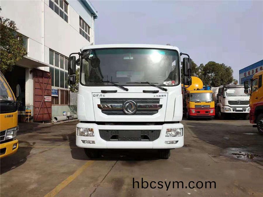 國(guo)六(liu)東(dong)風D9高壓清洗(xi)車(che)