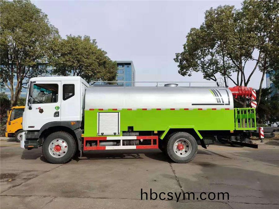 國(guo)六東風D9高(gao)壓清(qing)洗車