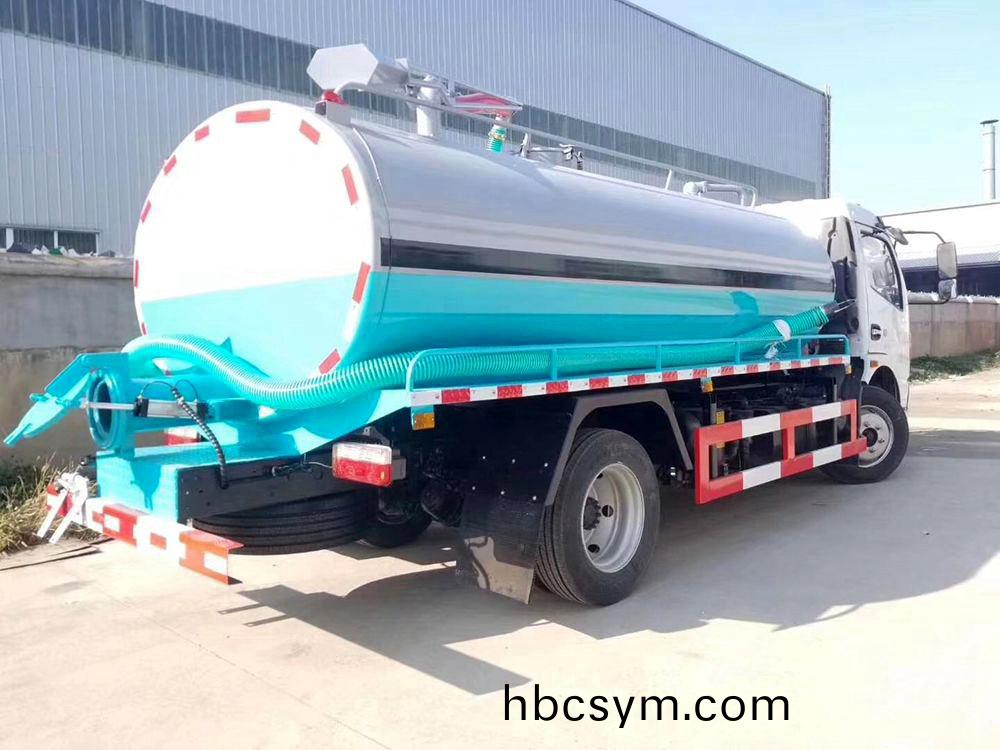 國(guo)六8方(fang)東風(feng)D7 吸(xi)糞(fen)車