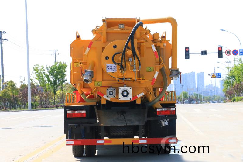 國六(liu)大福(fu)瑞(rui)卡 10方(fang) 清(qing)洗吸汚(wu)車(che)廂式(shi)