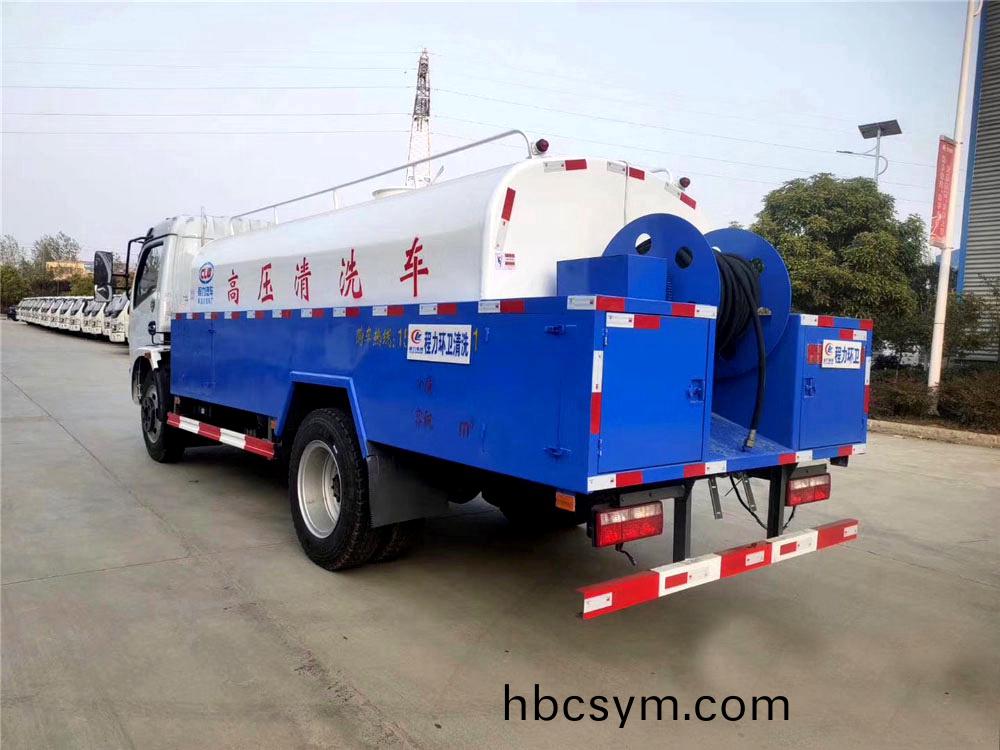 國六8立(li)方東(dong)風(feng)D7筦道(dao)清洗(xi)車