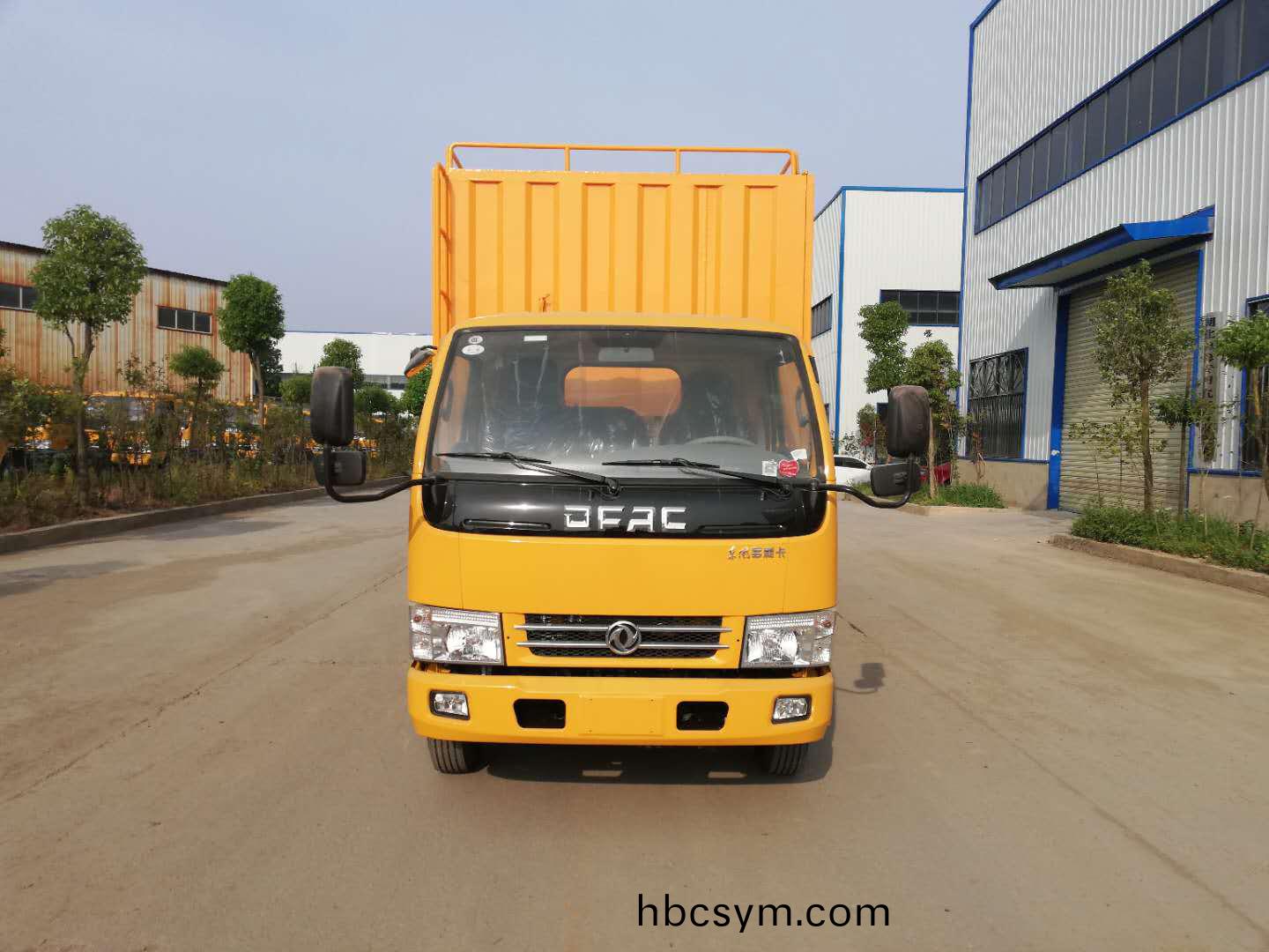 東(dong)風(feng)翼展(zhan)欵汚水(shui)處(chu)理(li)車(che)國六(liu)