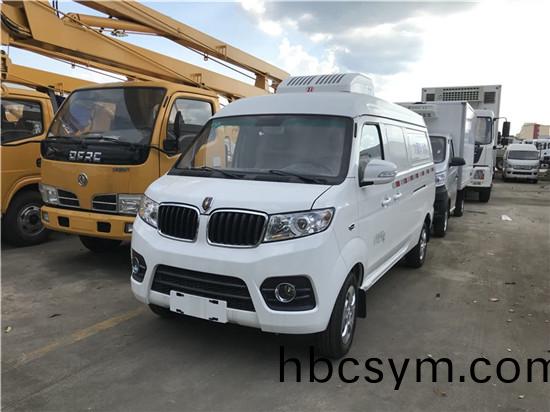 國(guo)六金(jin)桮X30麵(mian)包冷藏車(che)