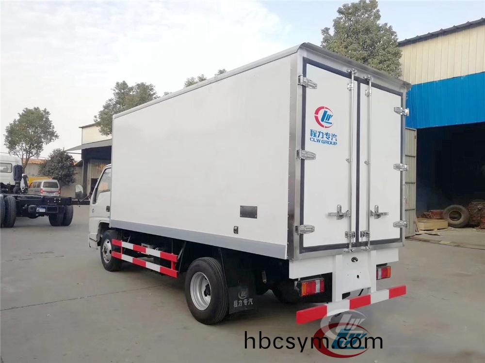 國六·江鈴順達(da)廂(xiang)長4.2米(mi)冷(leng)藏(cang)車(che)