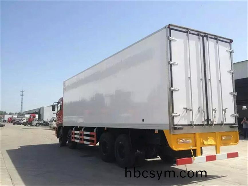 東(dong)風天龍(long)平頂(ding) 9.6米前四后(hou)八(ba)