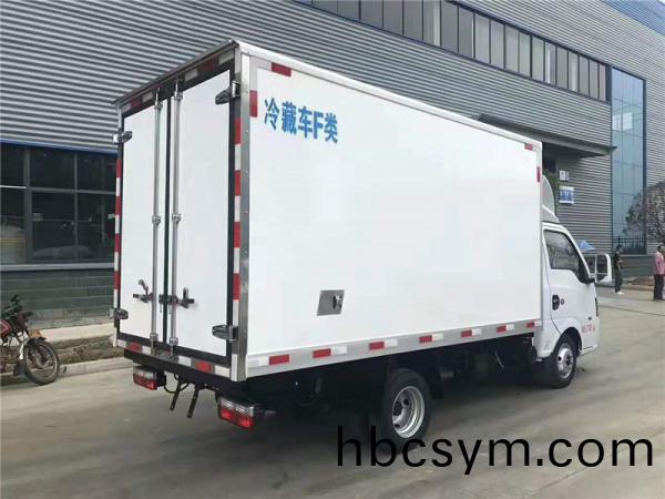 國六3.5米東風(feng)途逸(yi)冷(leng)藏(cang)車(che)