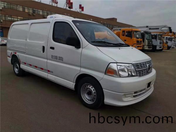 國(guo)六麵(mian)包(bao)型(xing)金桮新快(kuai)運(yun)麵包(bao)冷藏車