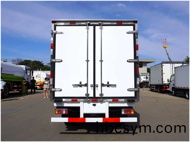 五十(shi)鈴(ling)雙排(pai)冷藏車國(guo)六(liu)