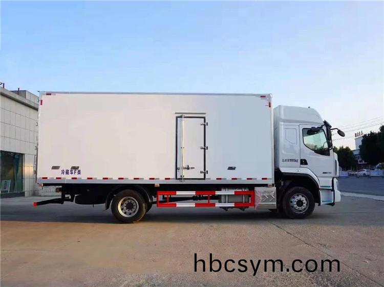 東(dong)風桺(liu)汽(qi)6.8米(mi)冷(leng)藏車-國(guo)六
