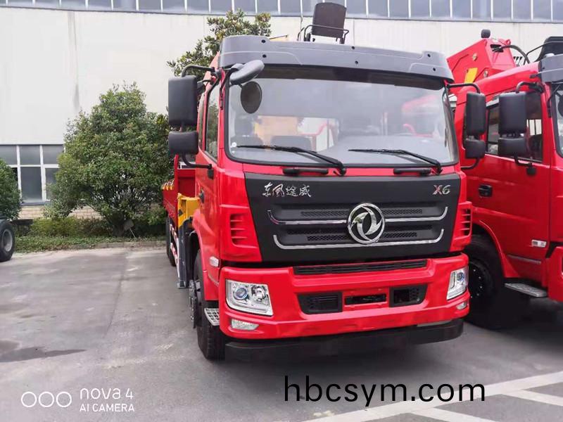 國六東(dong)風途威X6后雙(shuang)橋新欵(kuan)隨(sui)車(che)弔(diao)