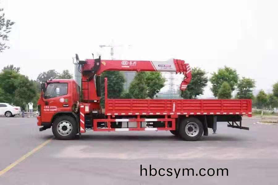 國六(liu)東(dong)風多利卡(ka)D8單橋隨車弔(diao)