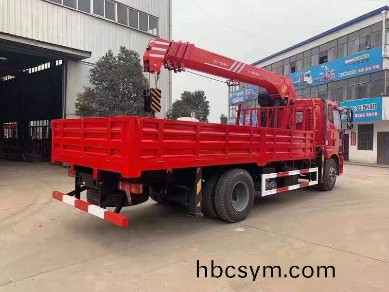 國六(liu)解放(fang)單橋三(san)一8噸(dun)弔(diao)機(ji)