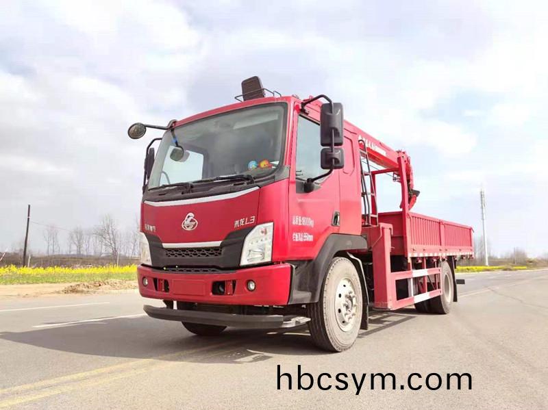 國(guo)六(liu)桺汽單(dan)橋(qiao)宏(hong)昌(chang)天馬8噸弔機(ji)