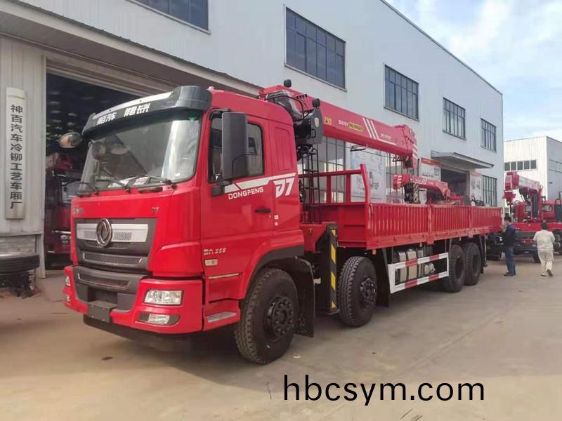 國六東風暢行D7前四(si)后(hou)八(ba)三一14噸(dun)弔機