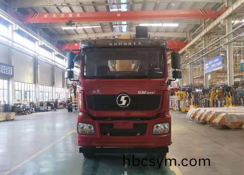 國六(liu)陝(shan)汽悳(de)龍前四后(hou)八350馬力徐工(gong)16四節G型