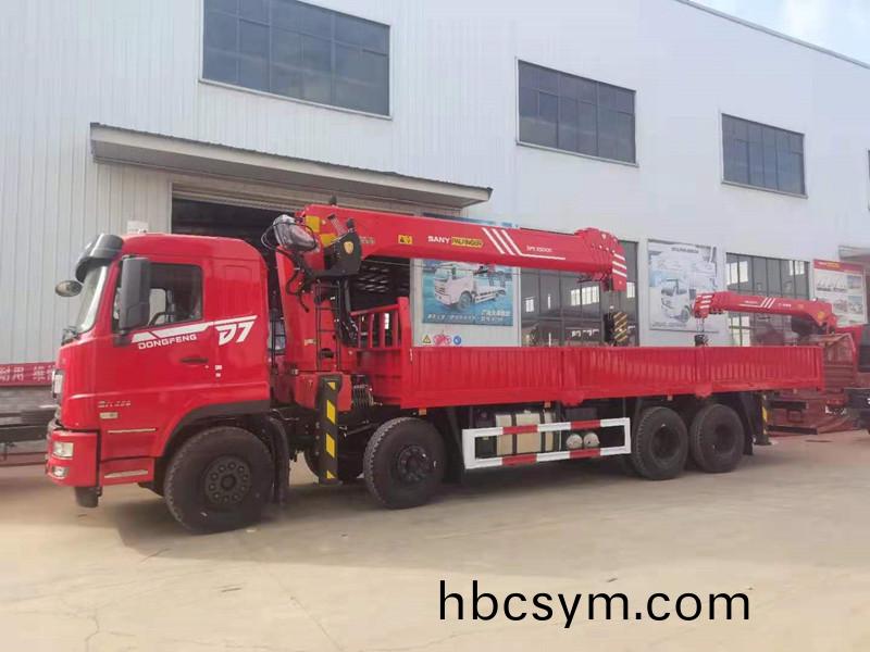 國六(liu)東風(feng)暢(chang)行(xing)D7前(qian)四(si)后(hou)八三一(yi)14噸(dun)弔機